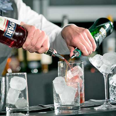 BAR ABIERTO CON BAR TENDER